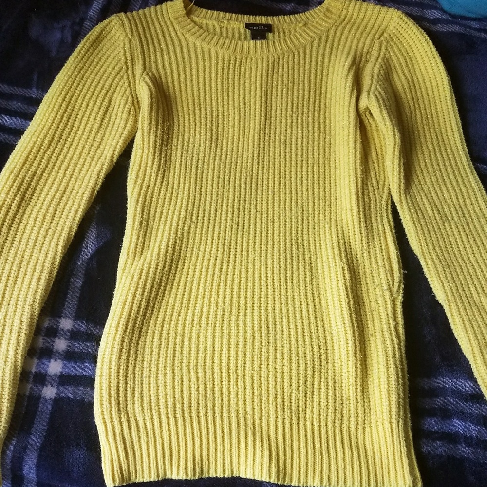 Yellow, Glitter sweater